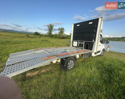 Белый Рено Мастер, объемом двигателя 2.3 л и пробегом 235 тыс. км за 17500 $, фото 4 на Automoto.ua