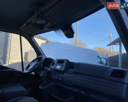 Белый Рено Мастер, объемом двигателя 2.3 л и пробегом 157 тыс. км за 17700 $, фото 24 на Automoto.ua