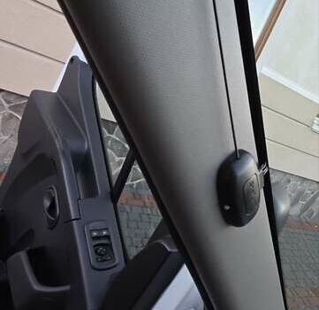 Білий Рено Мастєр, об'ємом двигуна 2.3 л та пробігом 145 тис. км за 36800 $, фото 38 на Automoto.ua