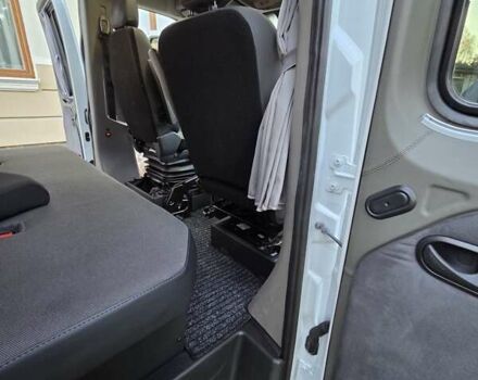 Білий Рено Мастєр, об'ємом двигуна 2.3 л та пробігом 145 тис. км за 36800 $, фото 44 на Automoto.ua