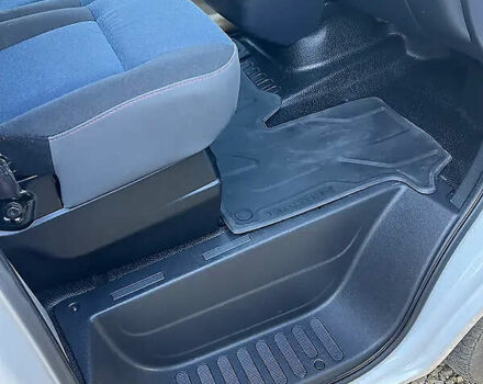 Белый Рено Мастер, объемом двигателя 2.3 л и пробегом 362 тыс. км за 17000 $, фото 7 на Automoto.ua