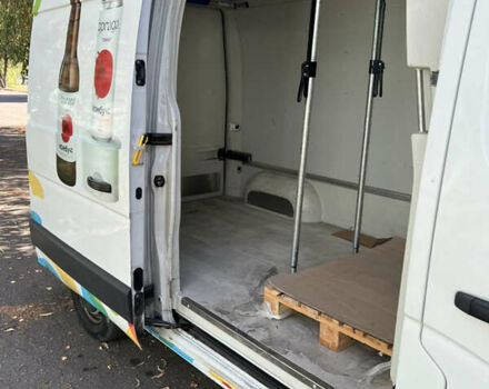 Белый Рено Мастер, объемом двигателя 2.3 л и пробегом 418 тыс. км за 13000 $, фото 10 на Automoto.ua