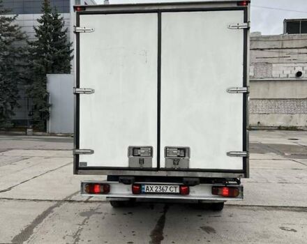 Белый Рено Мастер, объемом двигателя 2.3 л и пробегом 460 тыс. км за 14000 $, фото 3 на Automoto.ua
