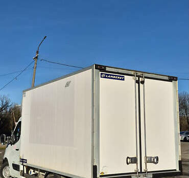 Белый Рено Мастер, объемом двигателя 2.3 л и пробегом 273 тыс. км за 18500 $, фото 3 на Automoto.ua