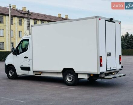 Белый Рено Мастер, объемом двигателя 2.3 л и пробегом 225 тыс. км за 12950 $, фото 3 на Automoto.ua