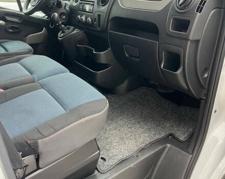 Білий Рено Мастєр, об'ємом двигуна 2.3 л та пробігом 265 тис. км за 16550 $, фото 27 на Automoto.ua