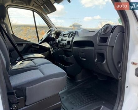 Білий Рено Мастєр, об'ємом двигуна 2.3 л та пробігом 287 тис. км за 16000 $, фото 75 на Automoto.ua