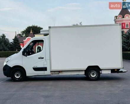 Белый Рено Мастер, объемом двигателя 2.3 л и пробегом 225 тыс. км за 12950 $, фото 1 на Automoto.ua