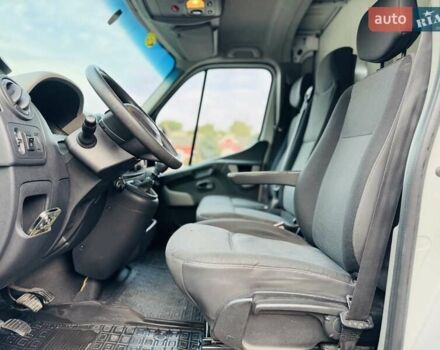 Білий Рено Мастєр, об'ємом двигуна 2.3 л та пробігом 225 тис. км за 12999 $, фото 17 на Automoto.ua