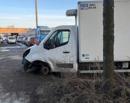 Белый Рено Мастер, объемом двигателя 2.3 л и пробегом 428 тыс. км за 7500 $, фото 5 на Automoto.ua