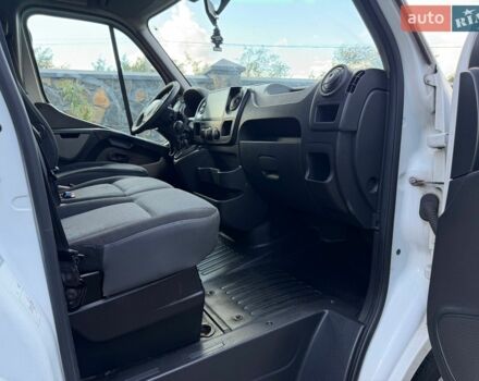 Белый Рено Мастер, объемом двигателя 2.3 л и пробегом 298 тыс. км за 18500 $, фото 48 на Automoto.ua