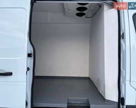 Белый Рено Мастер, объемом двигателя 2.3 л и пробегом 232 тыс. км за 18900 $, фото 27 на Automoto.ua