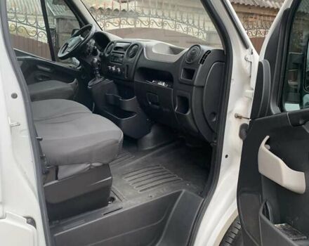 Белый Рено Мастер, объемом двигателя 2.3 л и пробегом 380 тыс. км за 16500 $, фото 8 на Automoto.ua