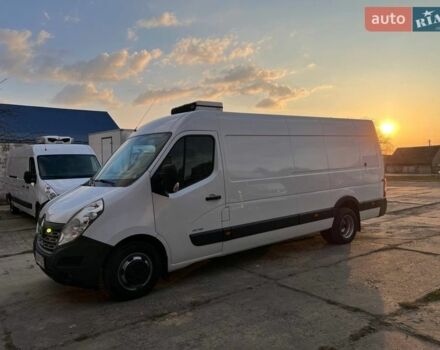 Белый Рено Мастер, объемом двигателя 2.3 л и пробегом 337 тыс. км за 18900 $, фото 1 на Automoto.ua