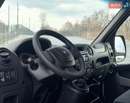 Белый Рено Мастер, объемом двигателя 2.3 л и пробегом 170 тыс. км за 16900 $, фото 12 на Automoto.ua
