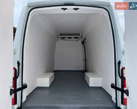 Белый Рено Мастер, объемом двигателя 2.3 л и пробегом 232 тыс. км за 18900 $, фото 24 на Automoto.ua