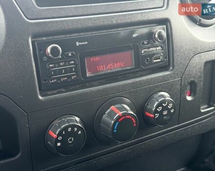 Белый Рено Мастер, объемом двигателя 2.3 л и пробегом 170 тыс. км за 16900 $, фото 16 на Automoto.ua