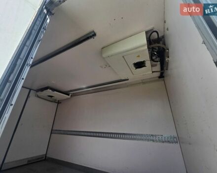 Белый Рено Мастер, объемом двигателя 2.3 л и пробегом 442 тыс. км за 17000 $, фото 3 на Automoto.ua