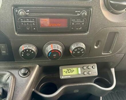 Белый Рено Мастер, объемом двигателя 2.3 л и пробегом 296 тыс. км за 18750 $, фото 40 на Automoto.ua