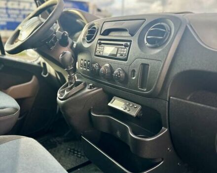 Білий Рено Мастєр, об'ємом двигуна 2.3 л та пробігом 296 тис. км за 18750 $, фото 33 на Automoto.ua