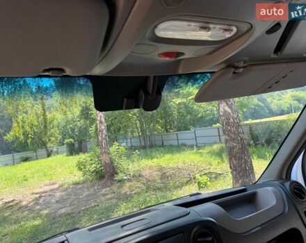 Белый Рено Мастер, объемом двигателя 2.3 л и пробегом 337 тыс. км за 13600 $, фото 17 на Automoto.ua
