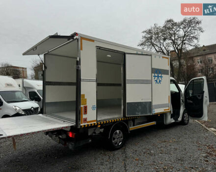 Белый Рено Мастер, объемом двигателя 0 л и пробегом 235 тыс. км за 19900 $, фото 28 на Automoto.ua