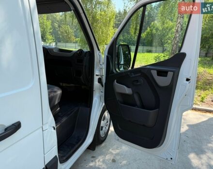 Белый Рено Мастер, объемом двигателя 2.3 л и пробегом 337 тыс. км за 13600 $, фото 16 на Automoto.ua