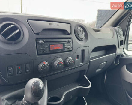 Белый Рено Мастер, объемом двигателя 2.3 л и пробегом 170 тыс. км за 22700 $, фото 22 на Automoto.ua