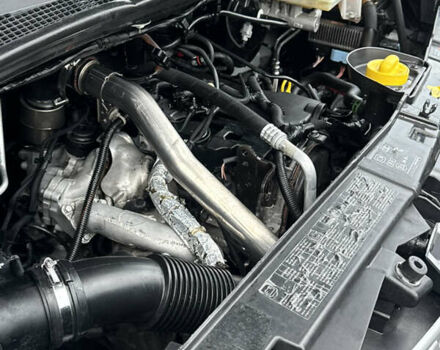 Белый Рено Мастер, объемом двигателя 2.3 л и пробегом 225 тыс. км за 23300 $, фото 15 на Automoto.ua