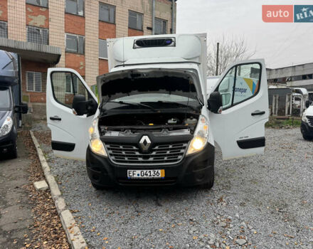 Белый Рено Мастер, объемом двигателя 0 л и пробегом 235 тыс. км за 19900 $, фото 1 на Automoto.ua