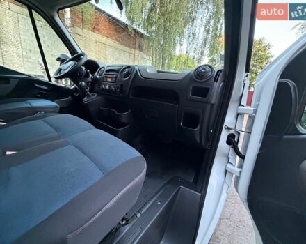 Белый Рено Мастер, объемом двигателя 2.3 л и пробегом 212 тыс. км за 17600 $, фото 56 на Automoto.ua