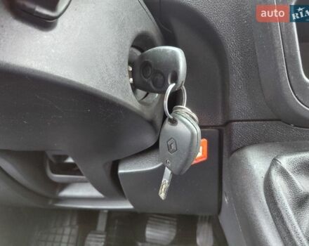 Белый Рено Мастер, объемом двигателя 2.3 л и пробегом 263 тыс. км за 14600 $, фото 54 на Automoto.ua