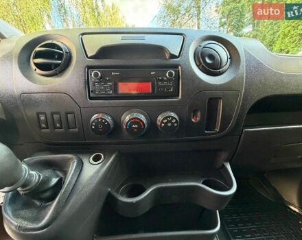 Белый Рено Мастер, объемом двигателя 2.3 л и пробегом 220 тыс. км за 17600 $, фото 41 на Automoto.ua