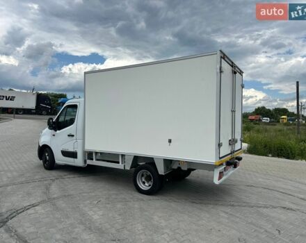 Белый Рено Мастер, объемом двигателя 2.3 л и пробегом 270 тыс. км за 22900 $, фото 4 на Automoto.ua