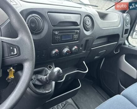 Белый Рено Мастер, объемом двигателя 2.3 л и пробегом 225 тыс. км за 23300 $, фото 21 на Automoto.ua