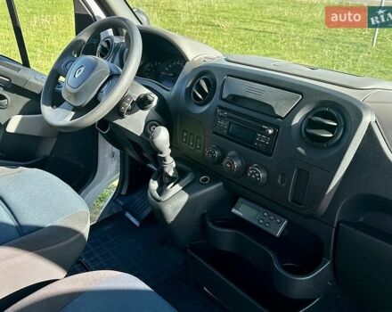 Белый Рено Мастер, объемом двигателя 2.3 л и пробегом 203 тыс. км за 26950 $, фото 32 на Automoto.ua