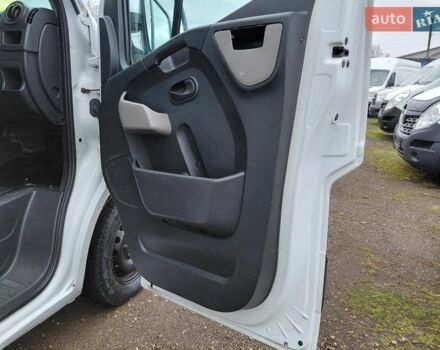 Белый Рено Мастер, объемом двигателя 2.3 л и пробегом 263 тыс. км за 14600 $, фото 48 на Automoto.ua