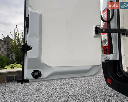 Рено Мастєр 2016 у Рівному на Automoto.ua Білий Рено Мастєр, об'ємом двигуна 2.3 л та пробігом 280 тис. км за 19800 $, фото 26 на Automoto.ua