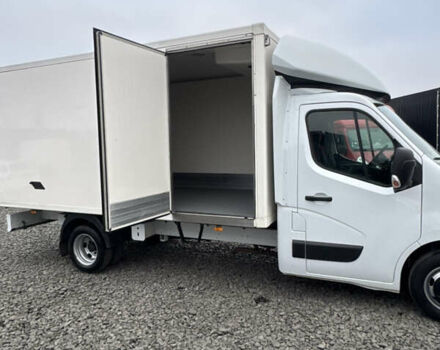 Белый Рено Мастер, объемом двигателя 2.3 л и пробегом 225 тыс. км за 23300 $, фото 10 на Automoto.ua