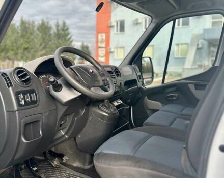 Белый Рено Мастер, объемом двигателя 2.3 л и пробегом 296 тыс. км за 18750 $, фото 26 на Automoto.ua