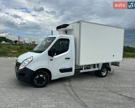 Белый Рено Мастер, объемом двигателя 2.3 л и пробегом 270 тыс. км за 22900 $, фото 2 на Automoto.ua
