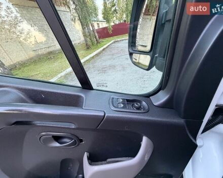 Белый Рено Мастер, объемом двигателя 2.3 л и пробегом 212 тыс. км за 17600 $, фото 33 на Automoto.ua