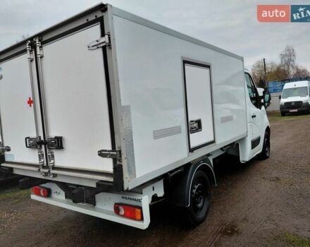 Белый Рено Мастер, объемом двигателя 2.3 л и пробегом 263 тыс. км за 14600 $, фото 2 на Automoto.ua