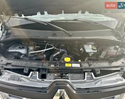 Белый Рено Мастер, объемом двигателя 2.3 л и пробегом 296 тыс. км за 18750 $, фото 24 на Automoto.ua