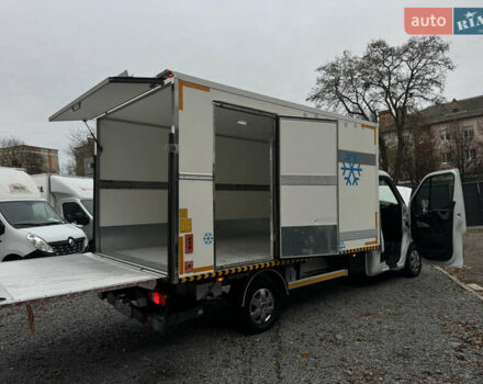 Белый Рено Мастер, объемом двигателя 0 л и пробегом 235 тыс. км за 19900 $, фото 30 на Automoto.ua