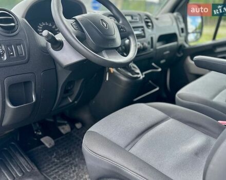 Белый Рено Мастер, объемом двигателя 2.3 л и пробегом 307 тыс. км за 18850 $, фото 27 на Automoto.ua