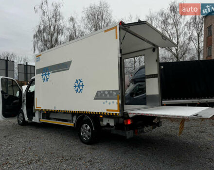 Белый Рено Мастер, объемом двигателя 0 л и пробегом 235 тыс. км за 19900 $, фото 12 на Automoto.ua