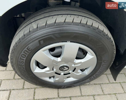 Білий Рено Мастєр, об'ємом двигуна 2.3 л та пробігом 250 тис. км за 18500 $, фото 17 на Automoto.ua