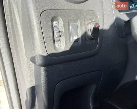 Белый Рено Мастер, объемом двигателя 2.3 л и пробегом 279 тыс. км за 18400 $, фото 72 на Automoto.ua