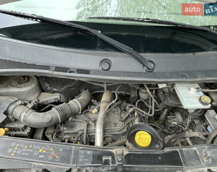 Белый Рено Мастер, объемом двигателя 2.3 л и пробегом 140 тыс. км за 16700 $, фото 7 на Automoto.ua